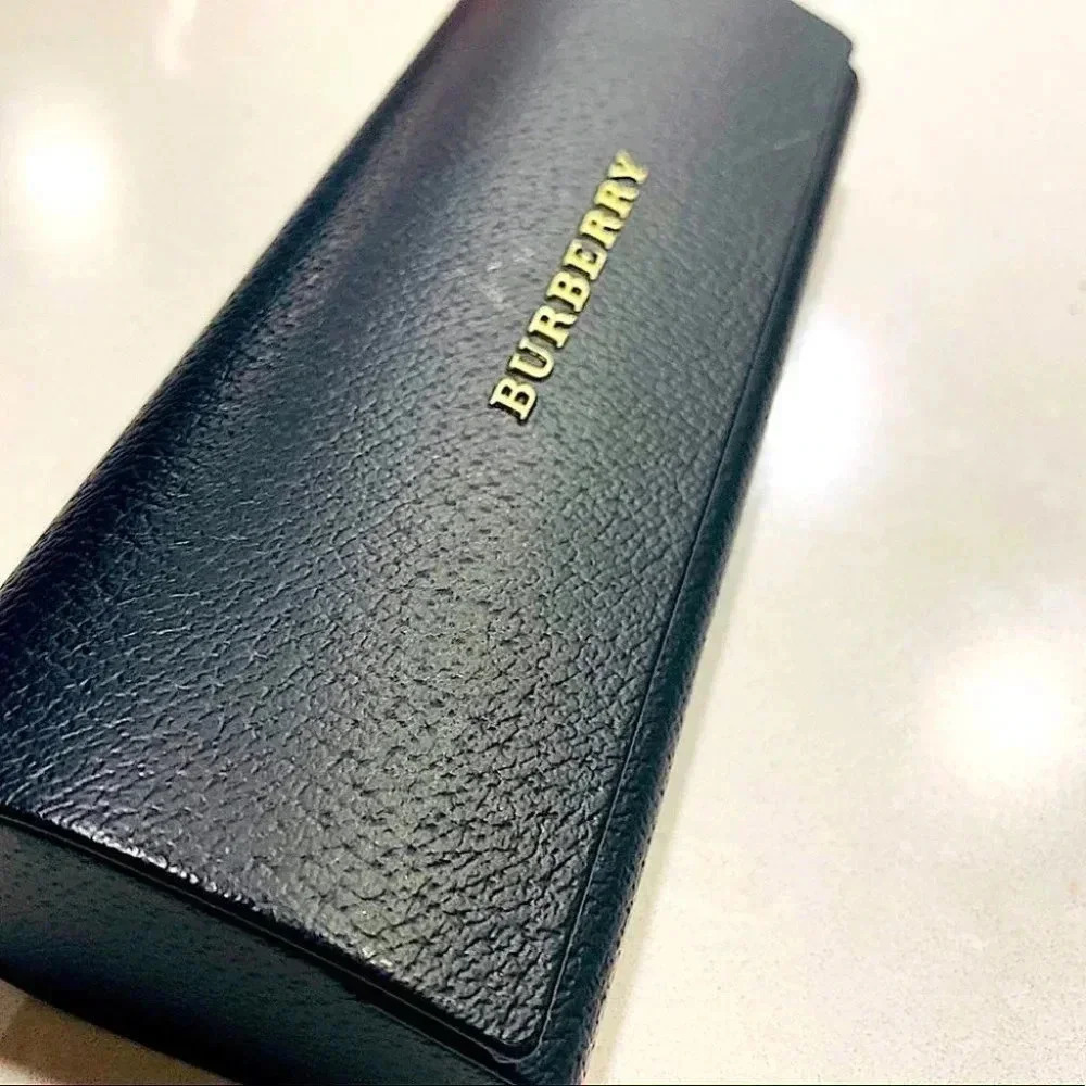 BURBERRY SUNGLASS BLACK CASE